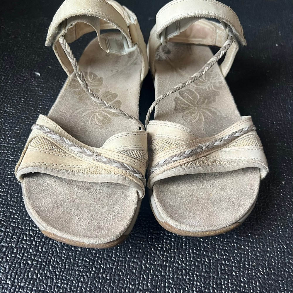 Merrell Violotta Women 8 Leather Athletic Sandals Sports Gorpcore Walking Trail - Picture 3 of 9